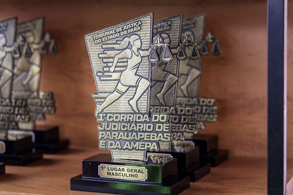 Troféu oficial da 1ª Corrida do Judiciário